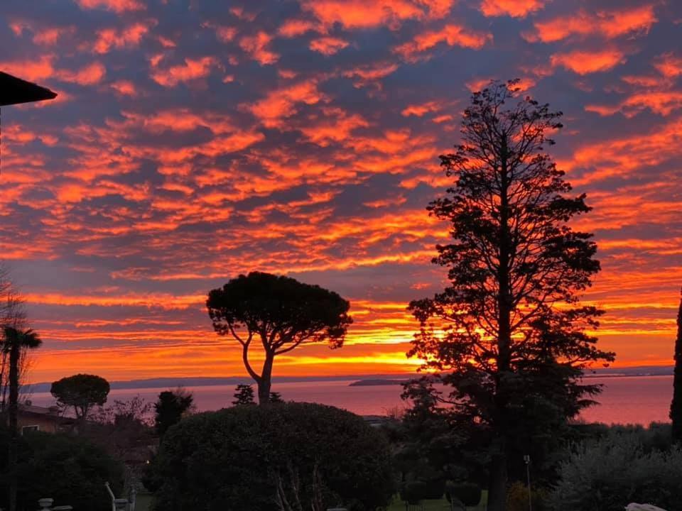 Residence Corte Ferrari -Ciao Vacanze- Moniga del Garda Eksteriør bilde