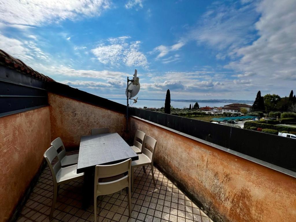 Residence Corte Ferrari -Ciao Vacanze- Moniga del Garda Eksteriør bilde