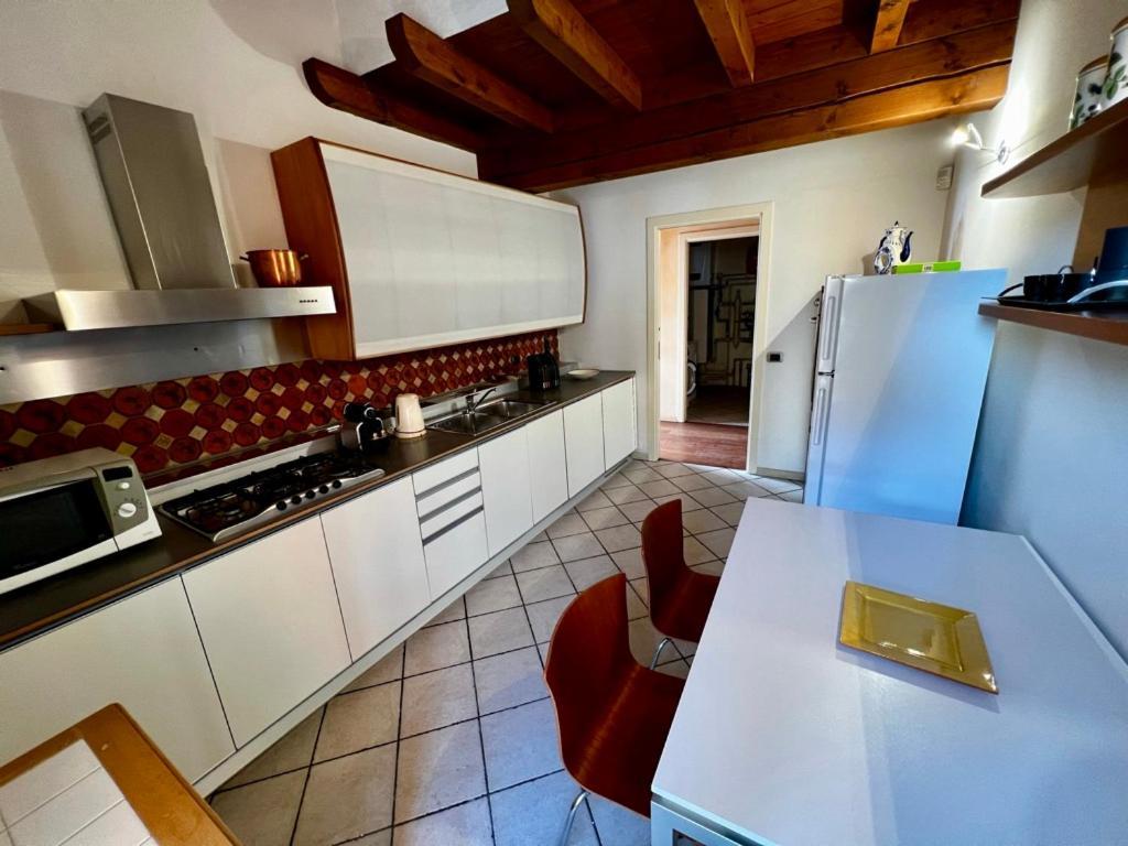 Residence Corte Ferrari -Ciao Vacanze- Moniga del Garda Eksteriør bilde