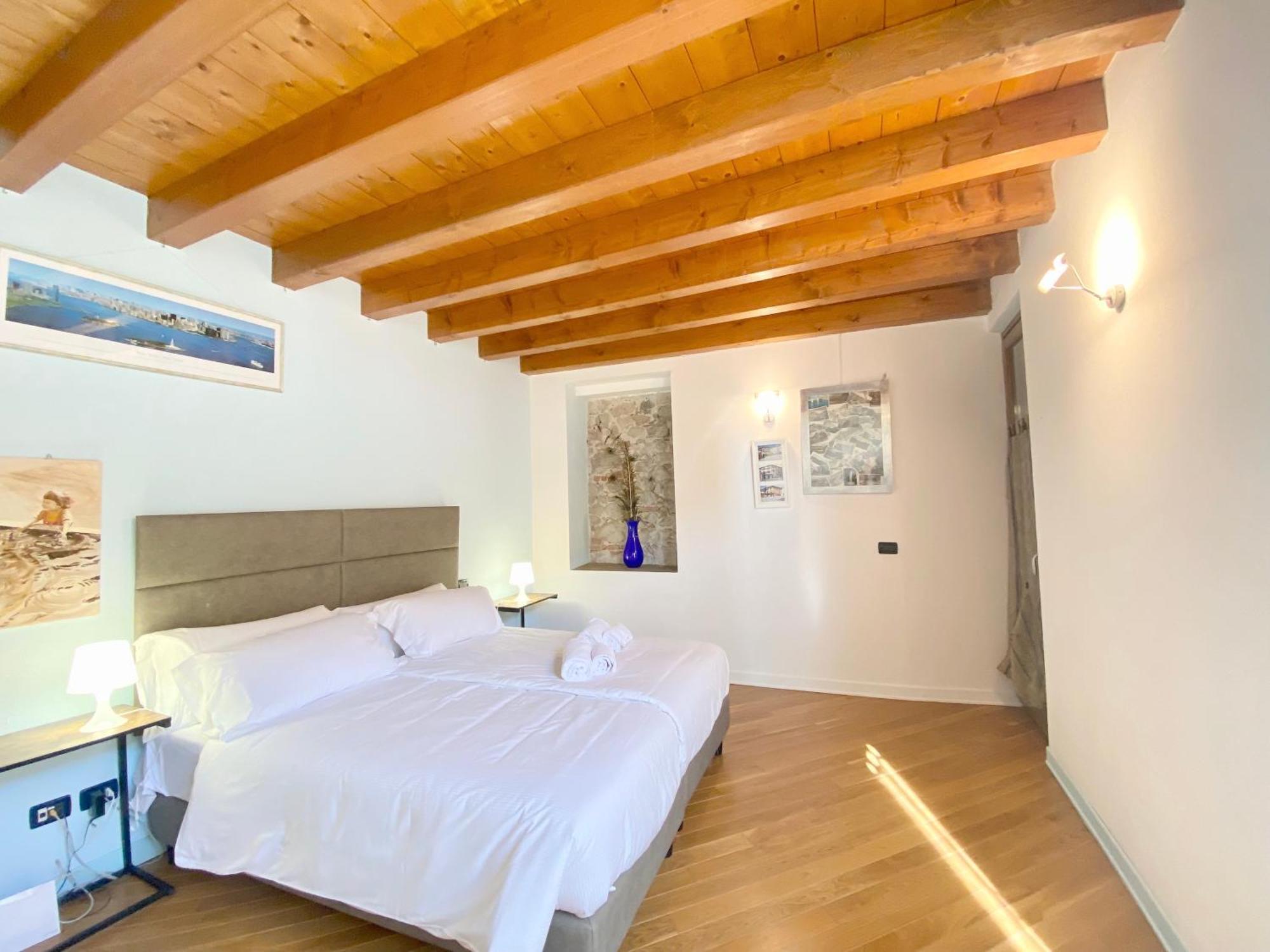 Residence Corte Ferrari -Ciao Vacanze- Moniga del Garda Rom bilde