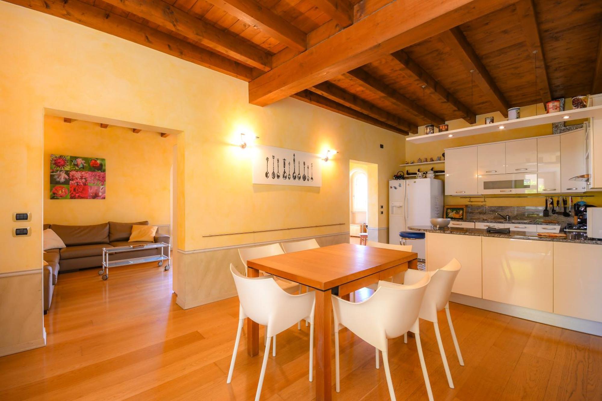 Residence Corte Ferrari -Ciao Vacanze- Moniga del Garda Rom bilde