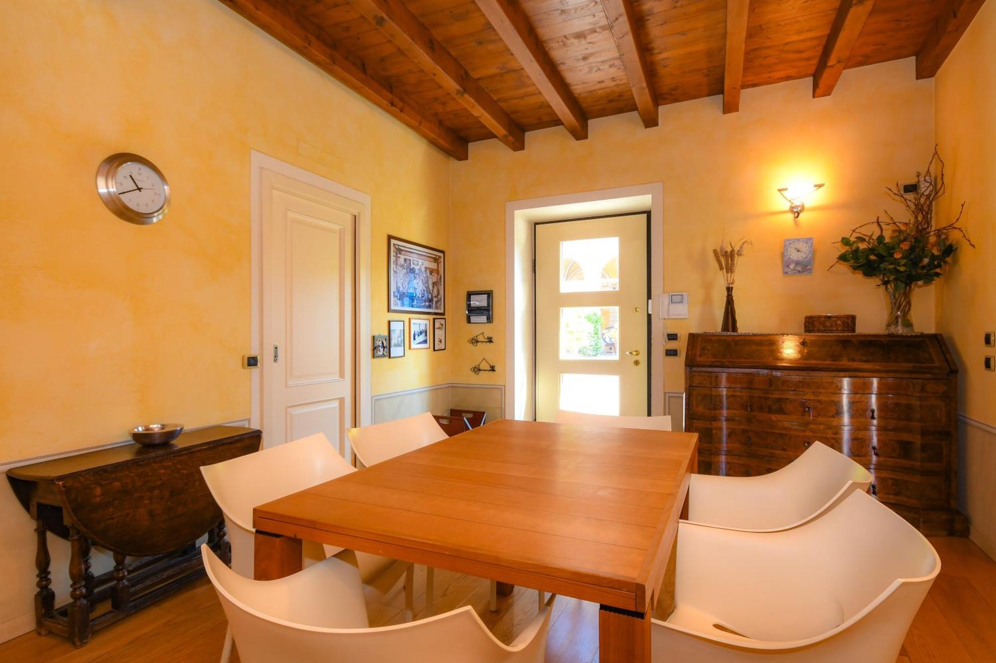 Residence Corte Ferrari -Ciao Vacanze- Moniga del Garda Rom bilde