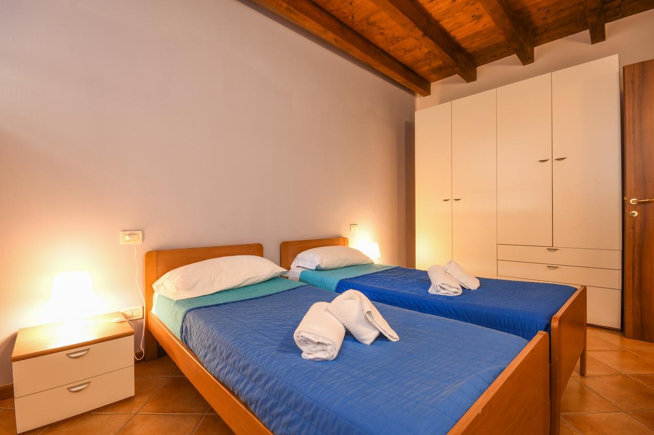Residence Corte Ferrari -Ciao Vacanze- Moniga del Garda Eksteriør bilde