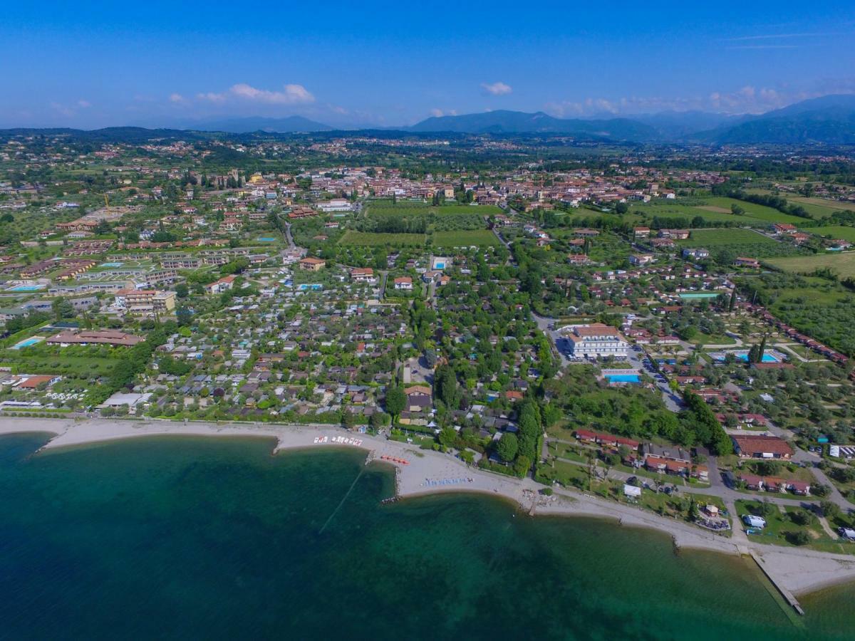 Residence Corte Ferrari -Ciao Vacanze- Moniga del Garda Eksteriør bilde